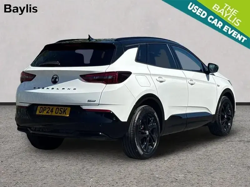 Second-hand Vauxhall Grandland X 2024 Alb SUV