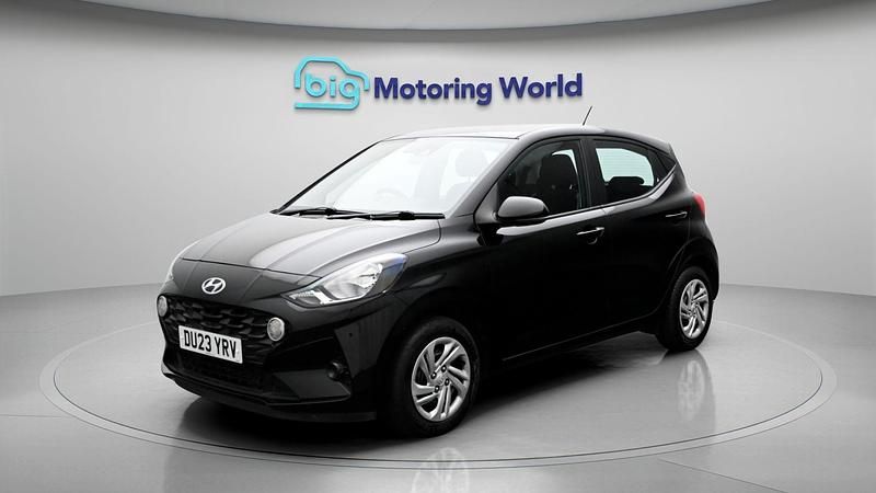 Used Hyundai i10 SE 67 HP (49 kW) 2022 Black Hatchback