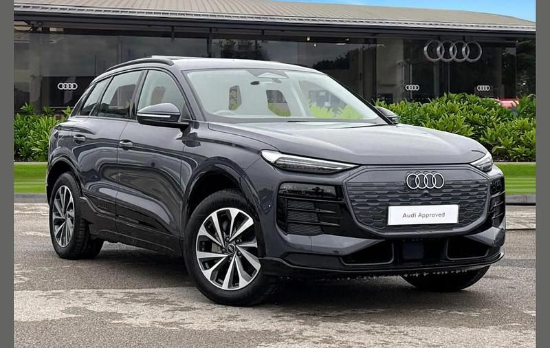 Grey Used 2024 Audi Q6 e-tron Sport SUV | £45,990 (Super price) - Image 1/4