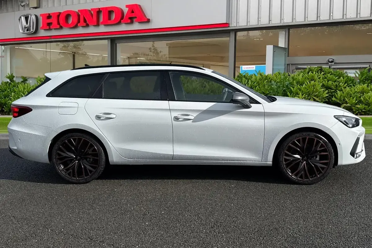 Nuevo Cupra Leon 150 CV (110 kW) 2026 Blanco Familiar