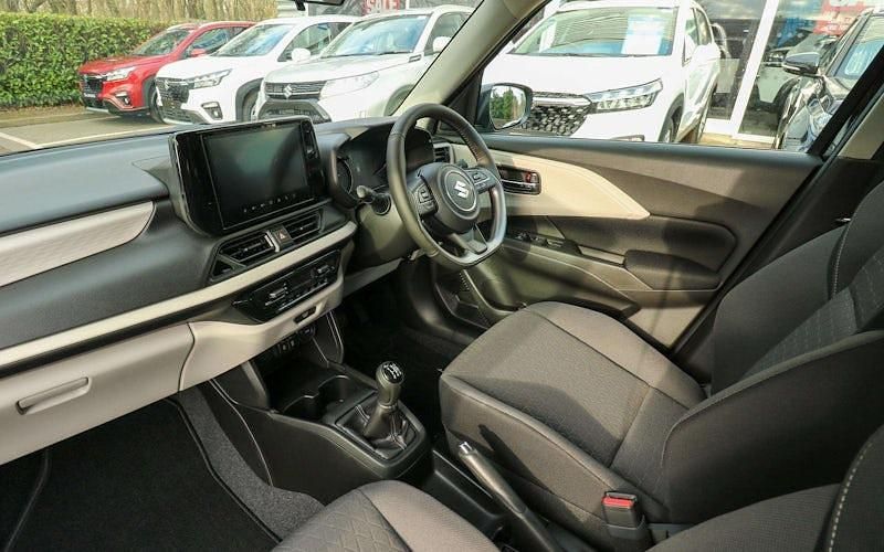 New Suzuki Swift 82 HP (60 kW) 2025 Hatchback