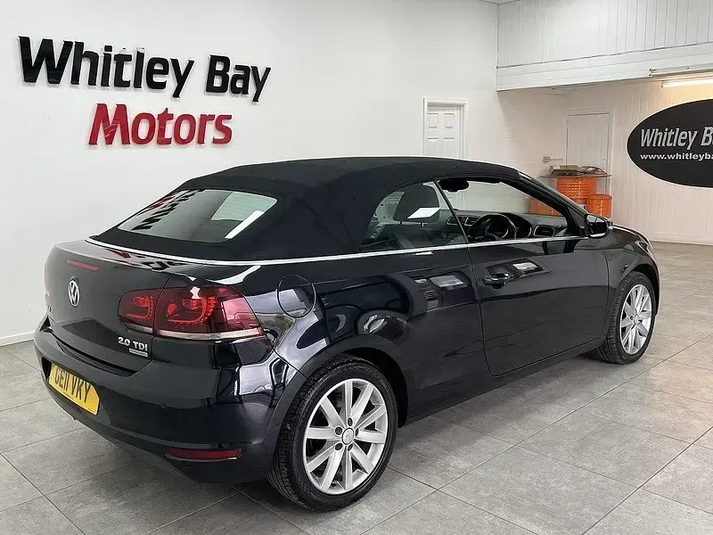 Begagnad VW Golf Cabriolet SE 2012 Svart Cab