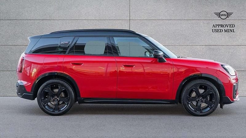 Used Mini Countryman 215 HP (158 kW) 2024 Red SUV