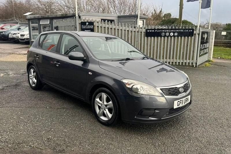 Grey Used 2011 Kia Ceed Hatchback | £2,995 (Fair price) - Image 1/1