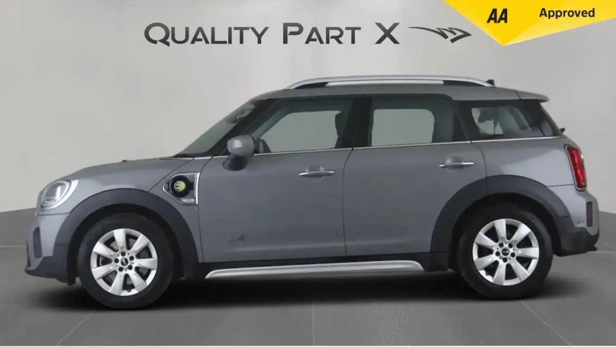 Begagnad Mini Cooper Countryman Classic 2022 Grå SUV
