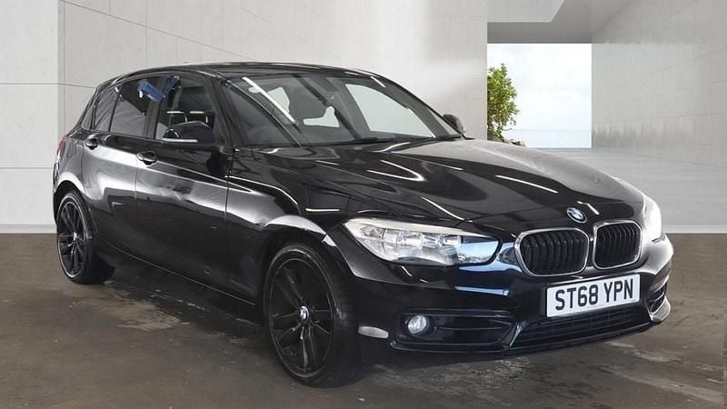 Used BMW 118 Sport Line 2018 Sapphire black Hatchback