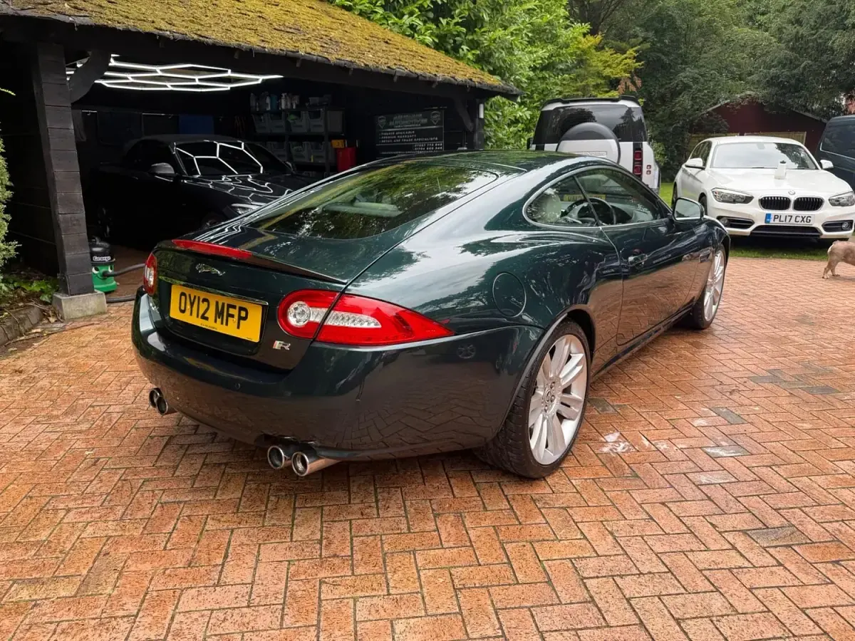 Used Jaguar XKR 510 HP (375 kW) 2012 Green Coupe