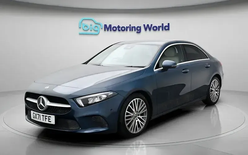 Used Mercedes A200 Executive 163 HP (119 kW) 2022 Blue Sedan