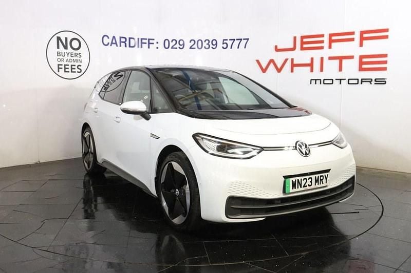 Used VW ID.3 Pro 150 kW (204 HP) 2023 White Hatchback