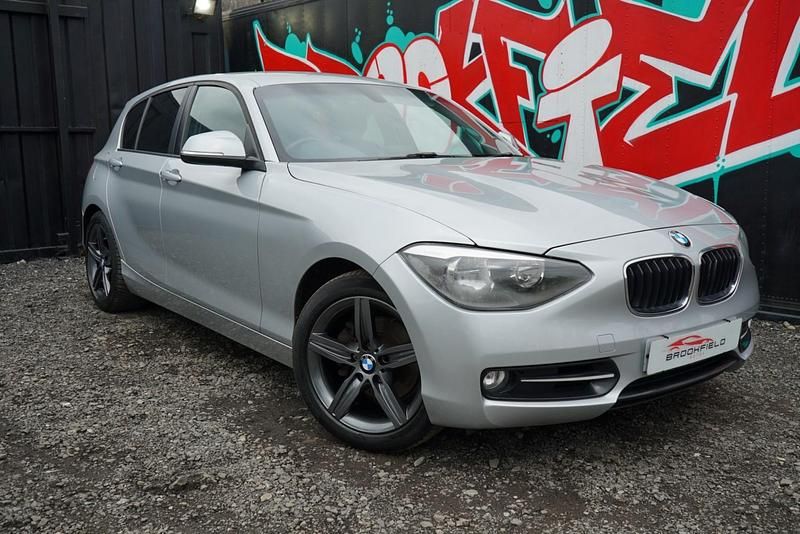 Used BMW 120 Sport Line 184 HP (135 kW) 2011 Silver Hatchback