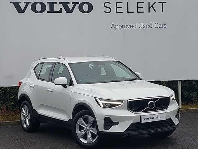 Used Volvo XC40 Core 161 HP (118 kW) 2025 SUV