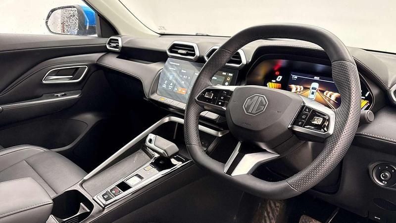 Used MG ZS Trophy 196 HP (144 kW) 2024 Blue SUV