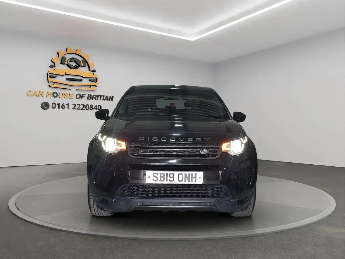 Used Land Rover Discovery 5 Landmark 2019 Black SUV