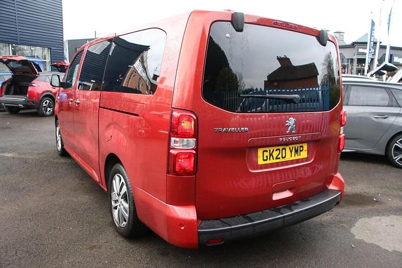 Used Peugeot Traveller Allure 175 HP (128 kW) 2020 Red MPV