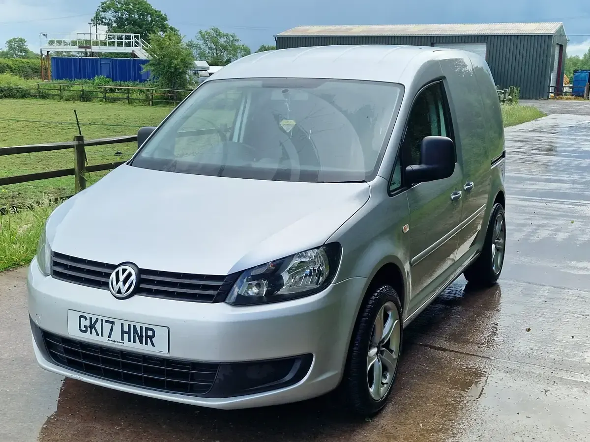 Used VW Caddy Startline 102 HP (75 kW) 2017 Silver MPV