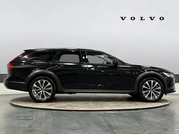 Used Volvo V90 CC 2021 Black Estate