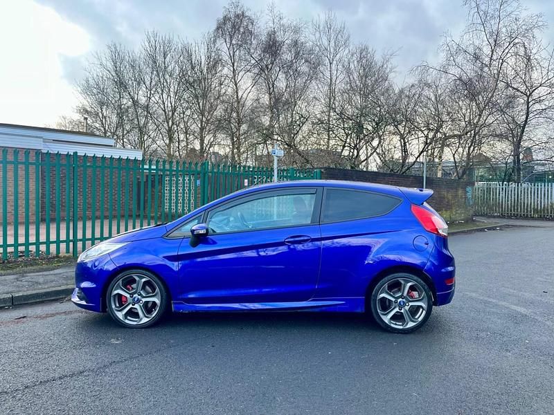 Used Ford Fiesta ST 2015 Blue Hatchback