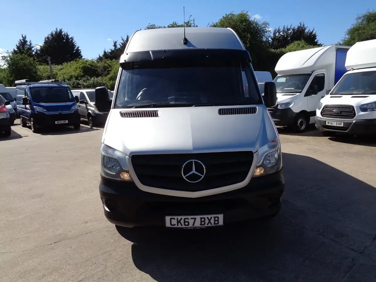 Used Mercedes Sprinter 140 HP (102 kW) 2017 Silver Van