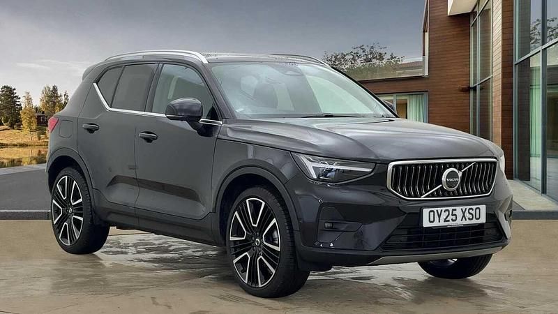 Black Used 2025 Volvo XC40 Ultra SUV | £32,336 (Good price) - Image 1/4
