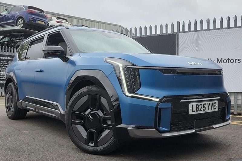 New 2025 Kia EV9 2 SUV | £66,805 (Super price) - Image 1/1