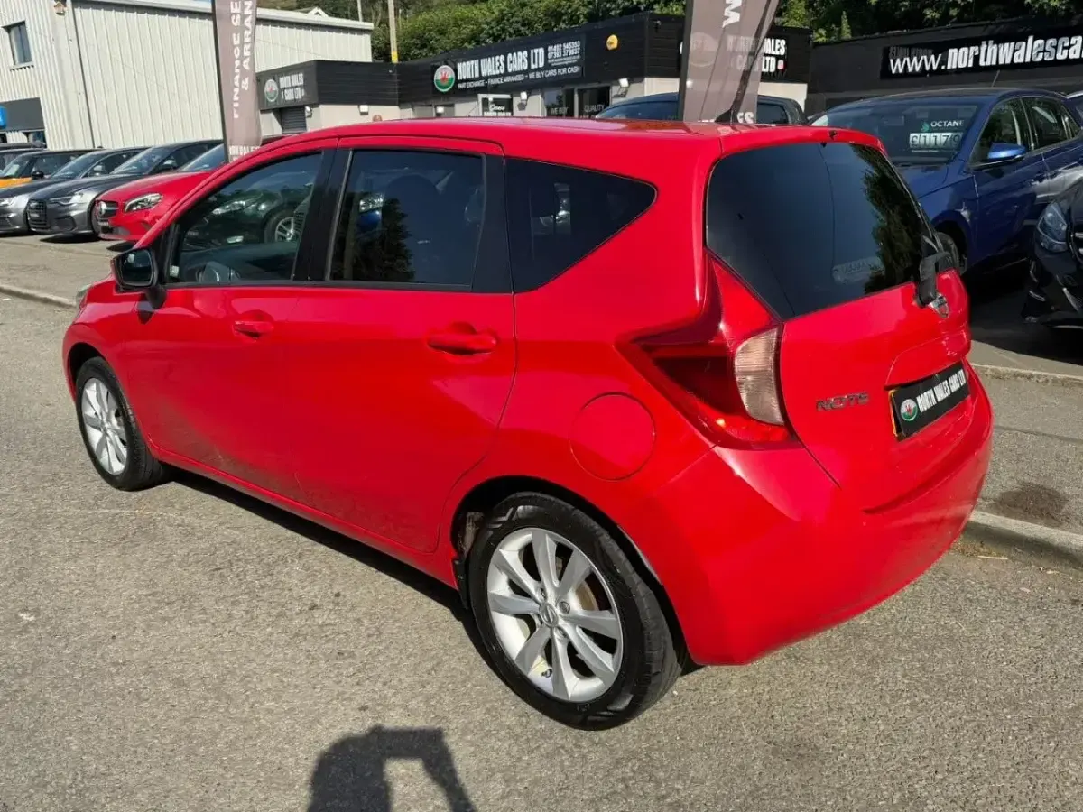 Used Nissan Note S 98 HP (72 kW) 2016 Red Hatchback