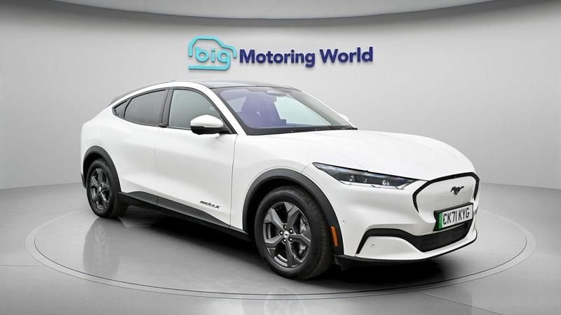 Used Ford Mustang Mach-E Extended Range 213 kW (290 HP) 2022 White SUV