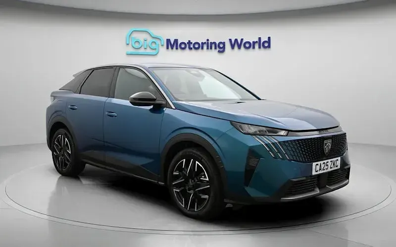 Used Peugeot 3008 Allure 136 HP (100 kW) 2025 Blue SUV