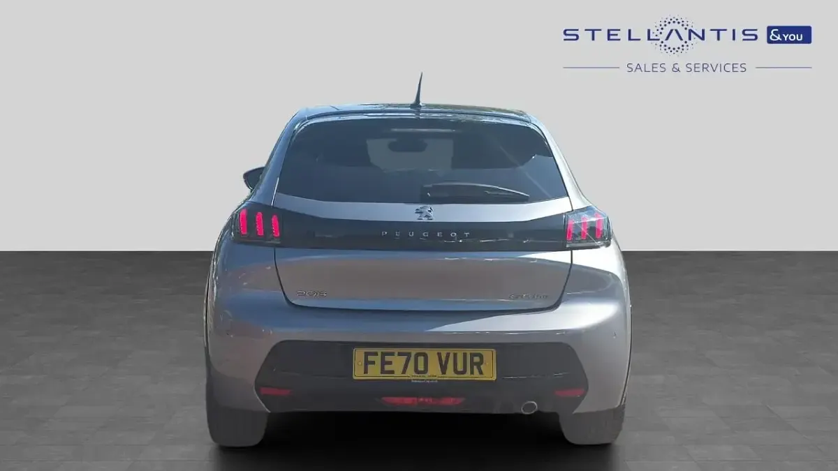 Used Peugeot 208 GT-line 99 HP (72 kW) 2020 Grey Hatchback