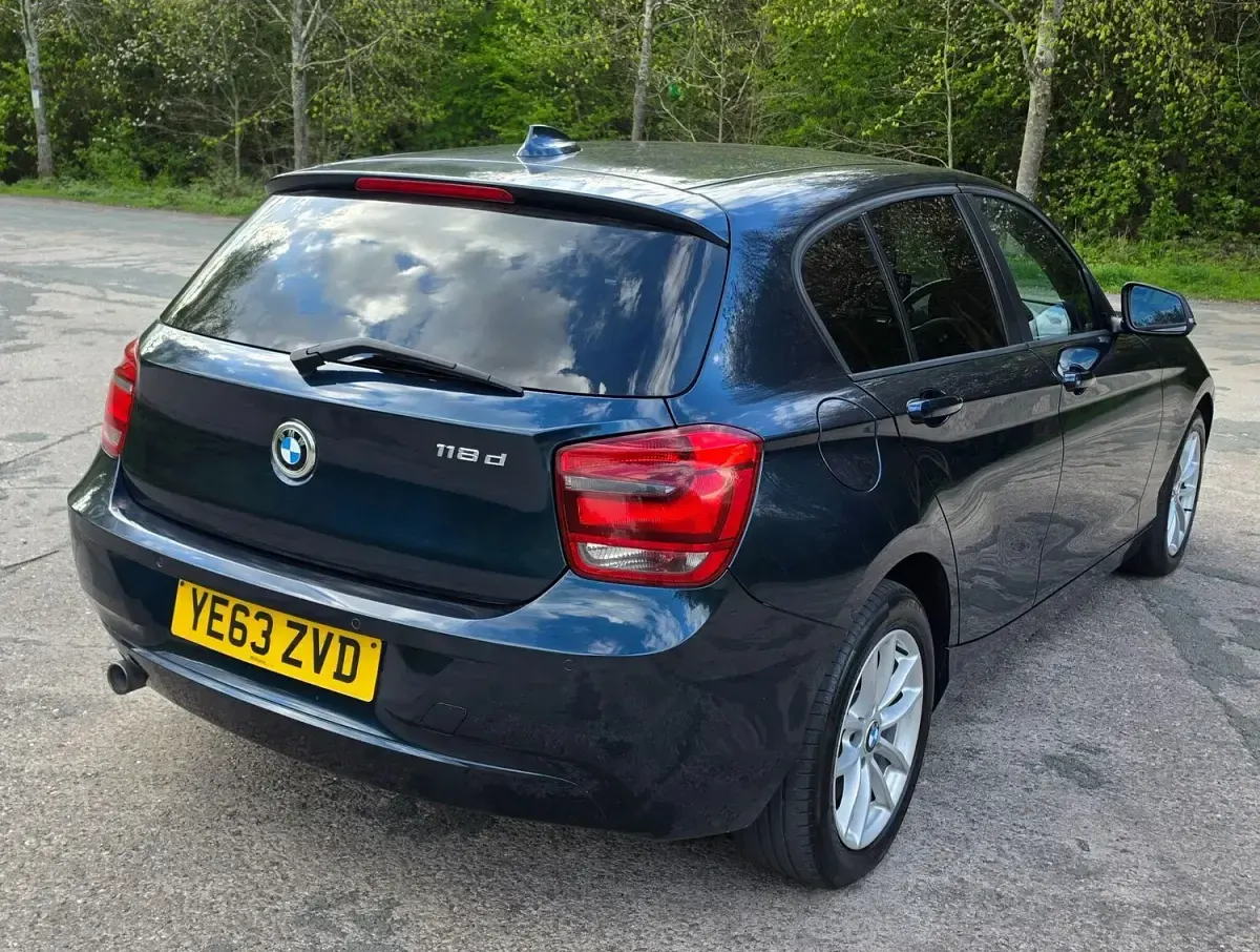 Used BMW 118 Comfort Edition 2013 Blue Hatchback
