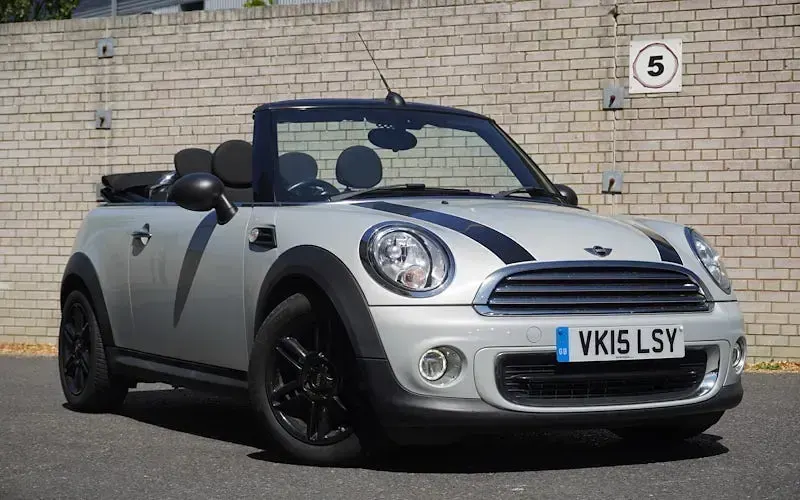Begagnad Mini ONE 98 HK (72 kW) 2015 Halvkombi