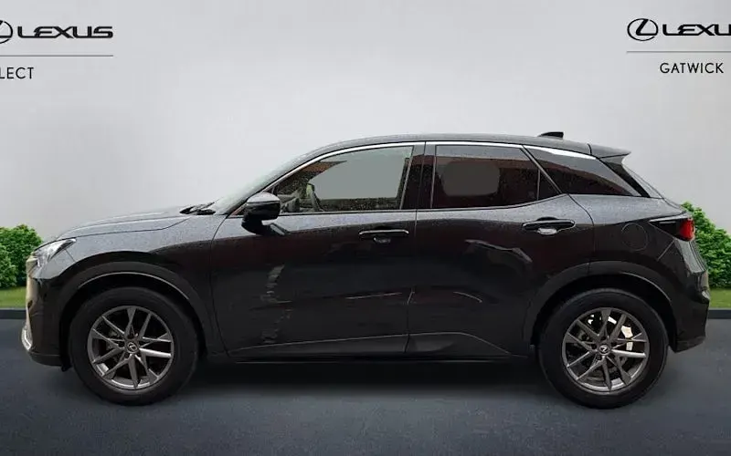 Used Lexus LBX 136 HP (100 kW) 2026 SUV