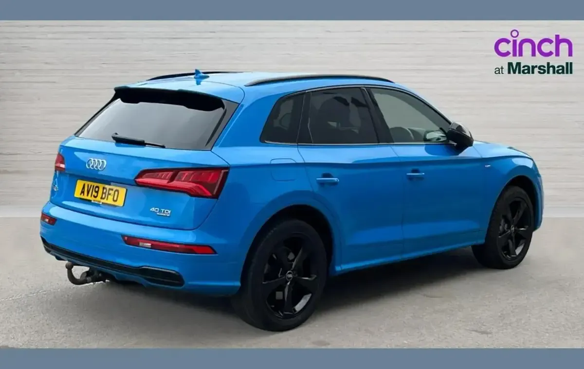 Used Audi Q5 Black Edition 190 HP (139 kW) 2019 Blue SUV