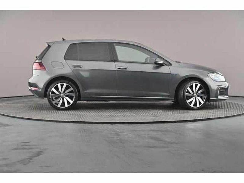 Used VW Golf VII Advance 204 HP (150 kW) 2018 Grey Hatchback