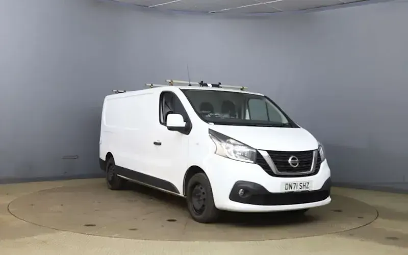 Used Nissan NV300 Acenta 120 HP (88 kW) 2021 Van