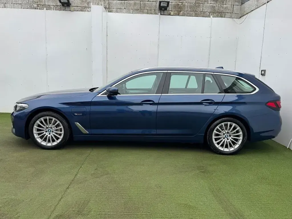 Used BMW 530e Comfort Edition 288 HP (211 kW) 2022 Blue Estate