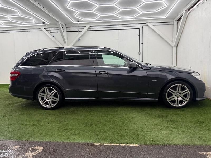 Used Mercedes E220 170 HP (125 kW) 2012 Grey Estate