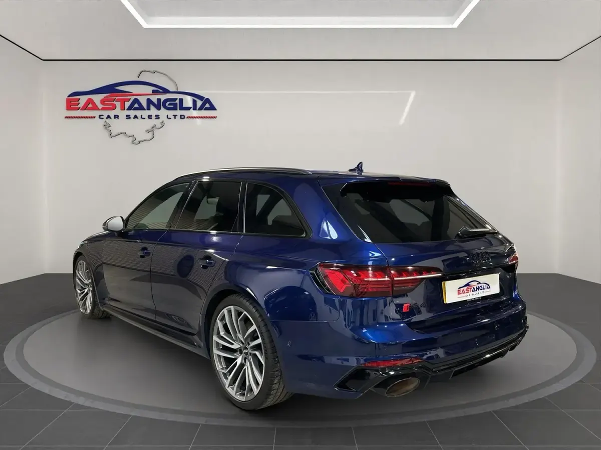 Used Audi RS4 Advanced 450 HP (330 kW) 2020 Blue Estate