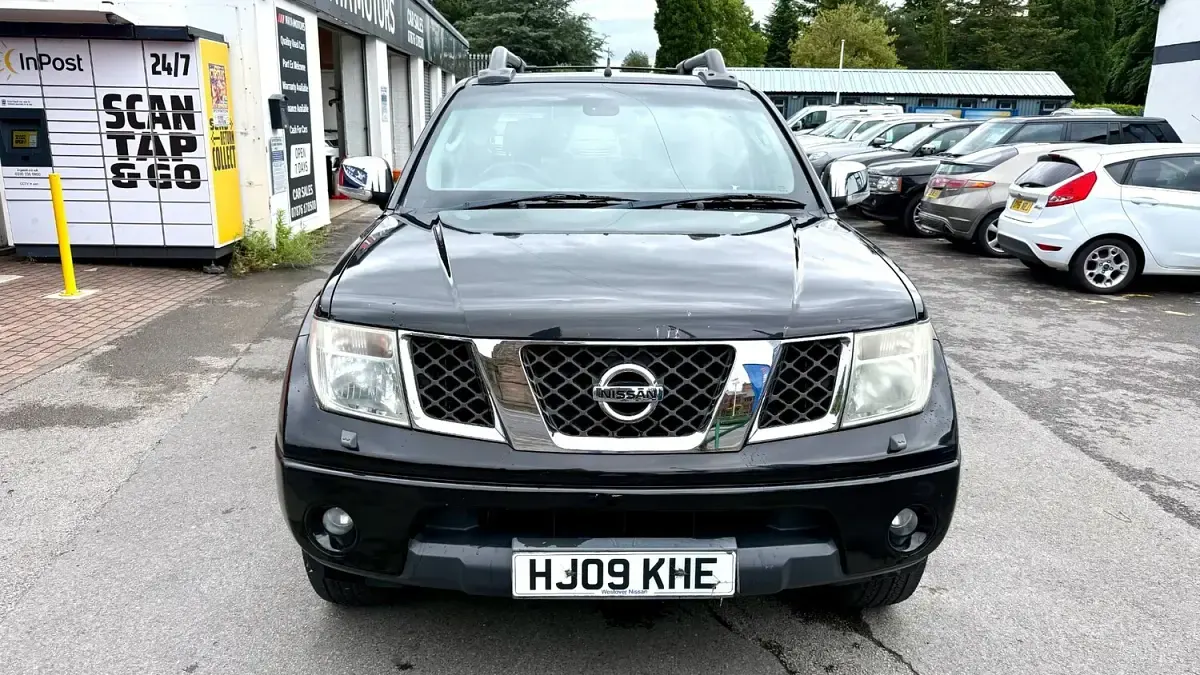 Used Nissan Navara 2009 Black Pickup