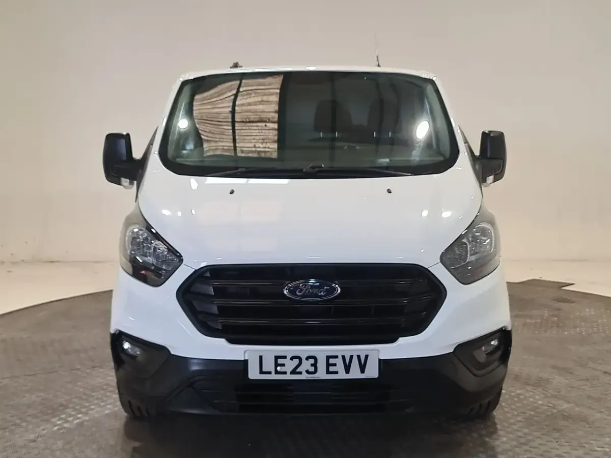 Used Ford Transit Custom 130 HP (95 kW) 2023 White Van