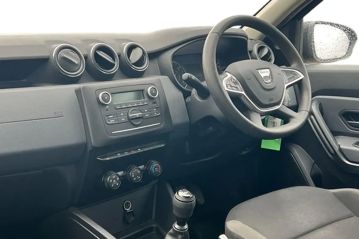 Second-hand Dacia Duster Essentiel 100 CP (73 kW) 2021 Albastru SUV