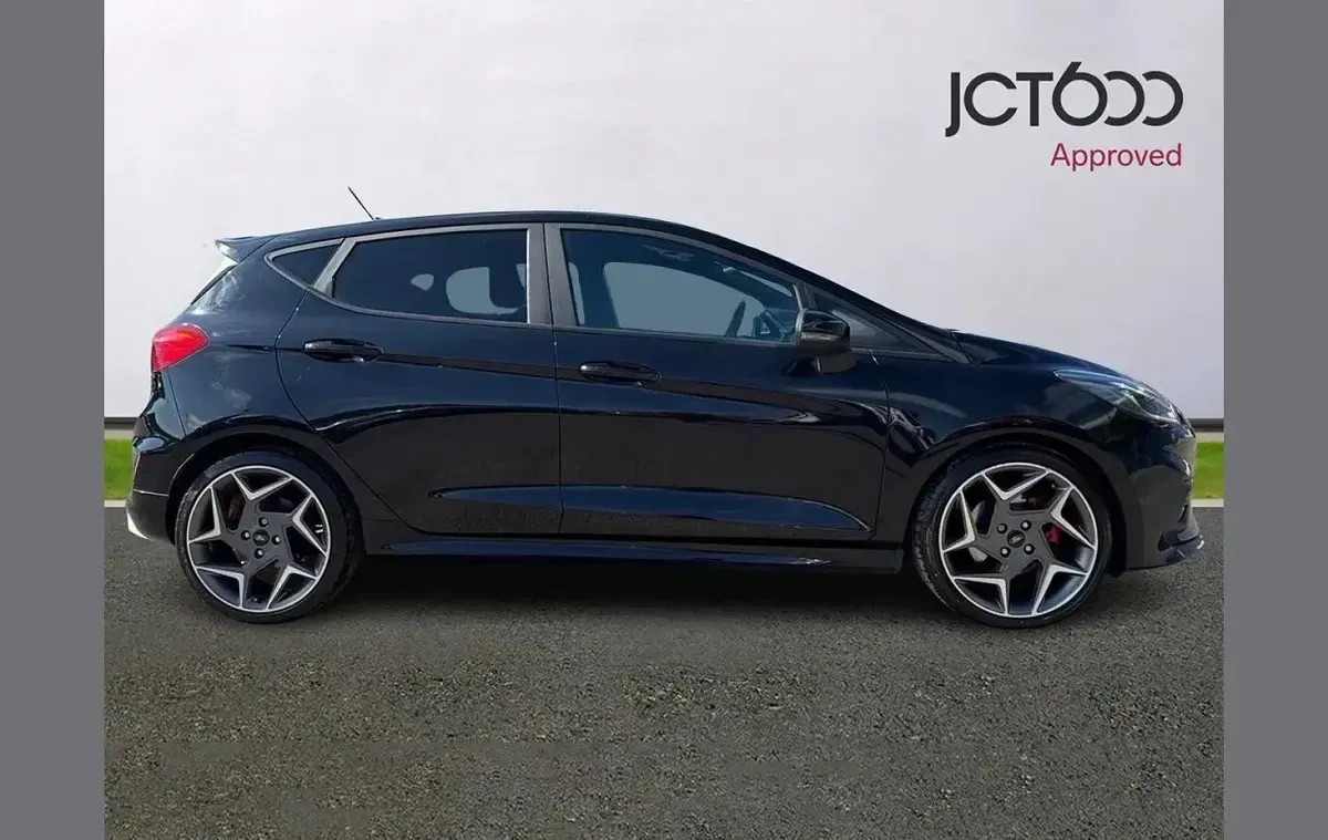 Used Ford Fiesta ST 200 HP (147 kW) 2018 Black Hatchback