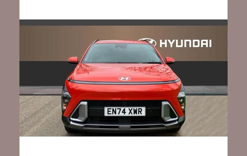 Used Hyundai Kona Advanced 129 HP (94 kW) 2024 Orange SUV