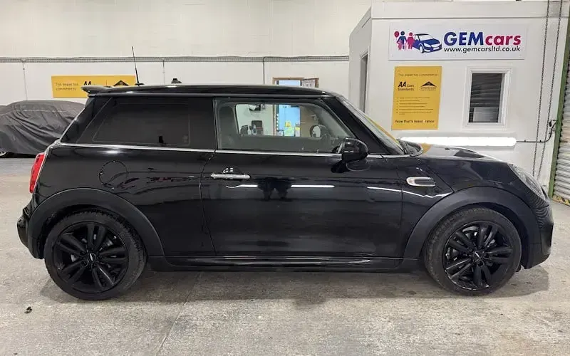 Used Mini Cooper Hatch 136 HP (100 kW) 2017 Black Hatchback