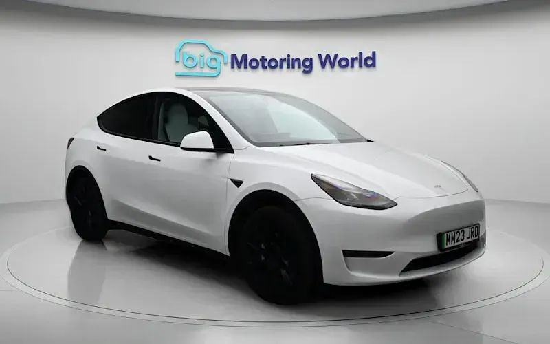 Used Tesla Model Y Long Range AWD 286 kW (389 HP) 2025 SUV