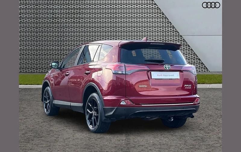 Used Toyota RAV4 Hybrid 194 HP (142 kW) 2018 Red SUV