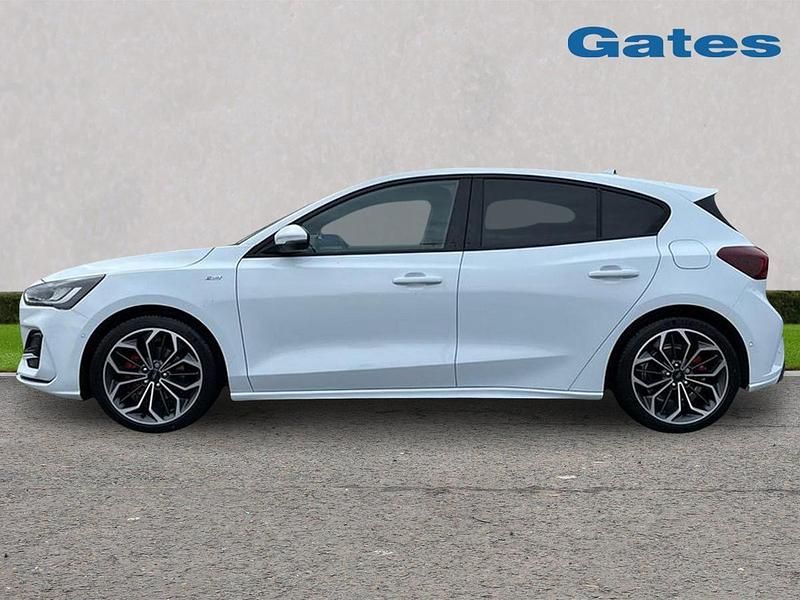 Used Ford Focus ST-Line X 2025 White Hatchback