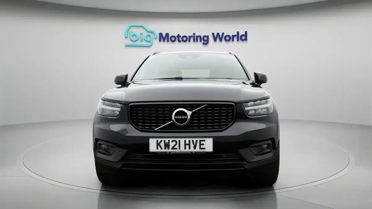 Used Volvo XC40 R-Design Pro 197 HP (144 kW) 2021 Black SUV