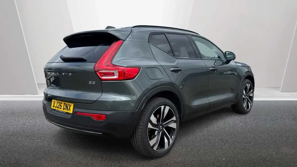 Used Volvo XC40 Ultra 161 HP (118 kW) 2026 Blue SUV