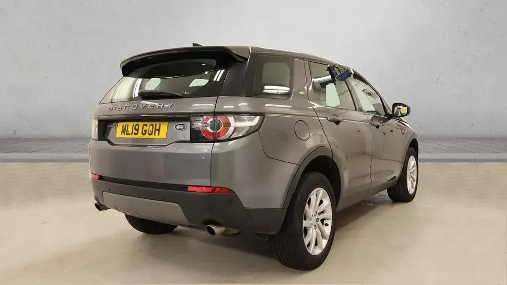 Used Land Rover Discovery Sport SE 2019 Grey SUV