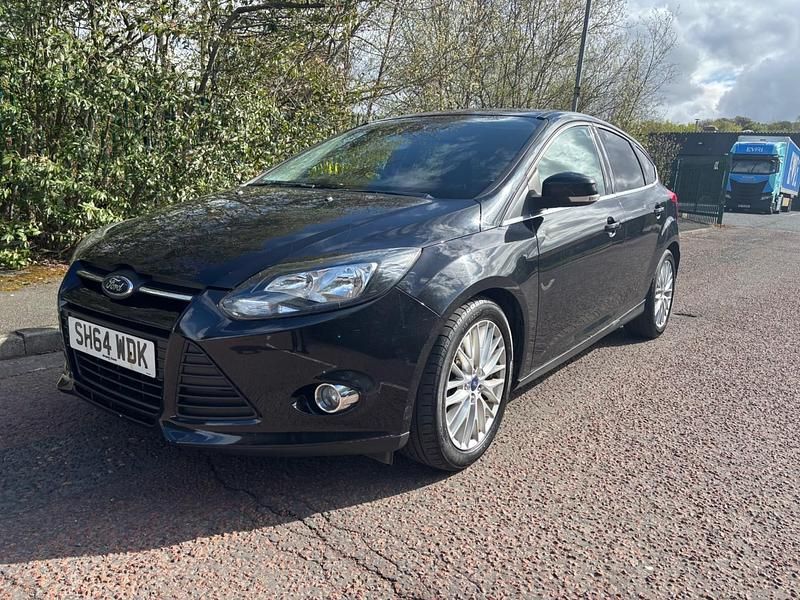 Used Ford Focus Zetec 125 HP (91 kW) 2014 Black Hatchback